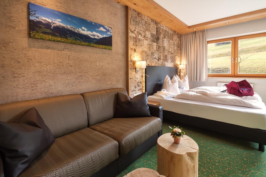 Hotel Panorama Ladis Luaran gambar